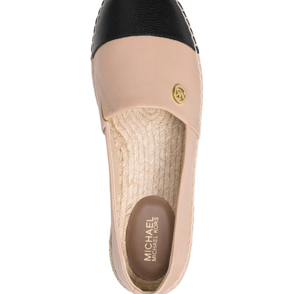 Michael Kors Kendrick Toe Cap - Picture 2 of 3